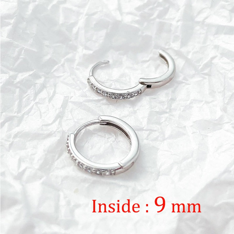 2 boucles d'oreilles minimales en acier inoxydable, petites boucles d'oreilles en cristal de zirconium pour le cartilage, bijoux de piercing pour l'hélix et le tragus